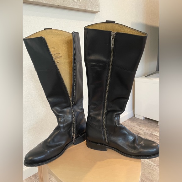 Frye Melissa Seam Boot - Picture 8 of 9